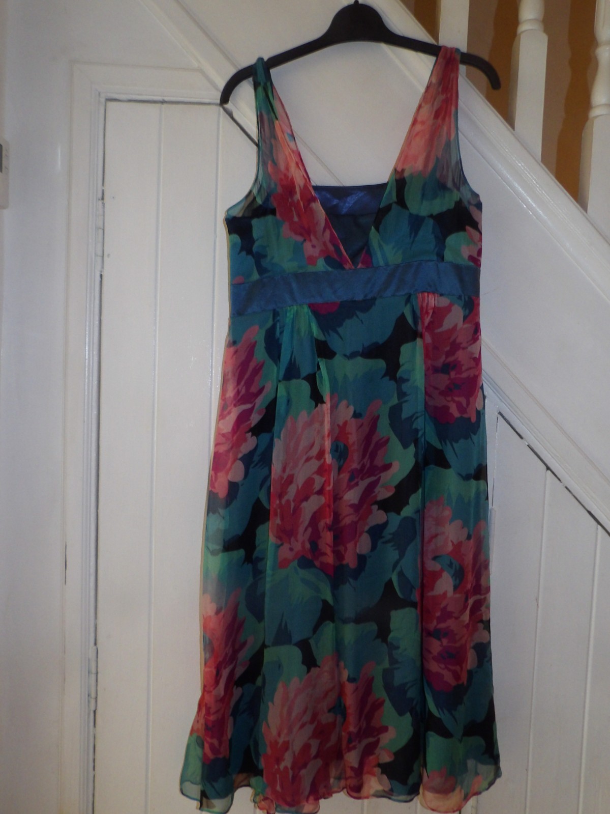 Monsoon size 14 pretty floral silk dress
