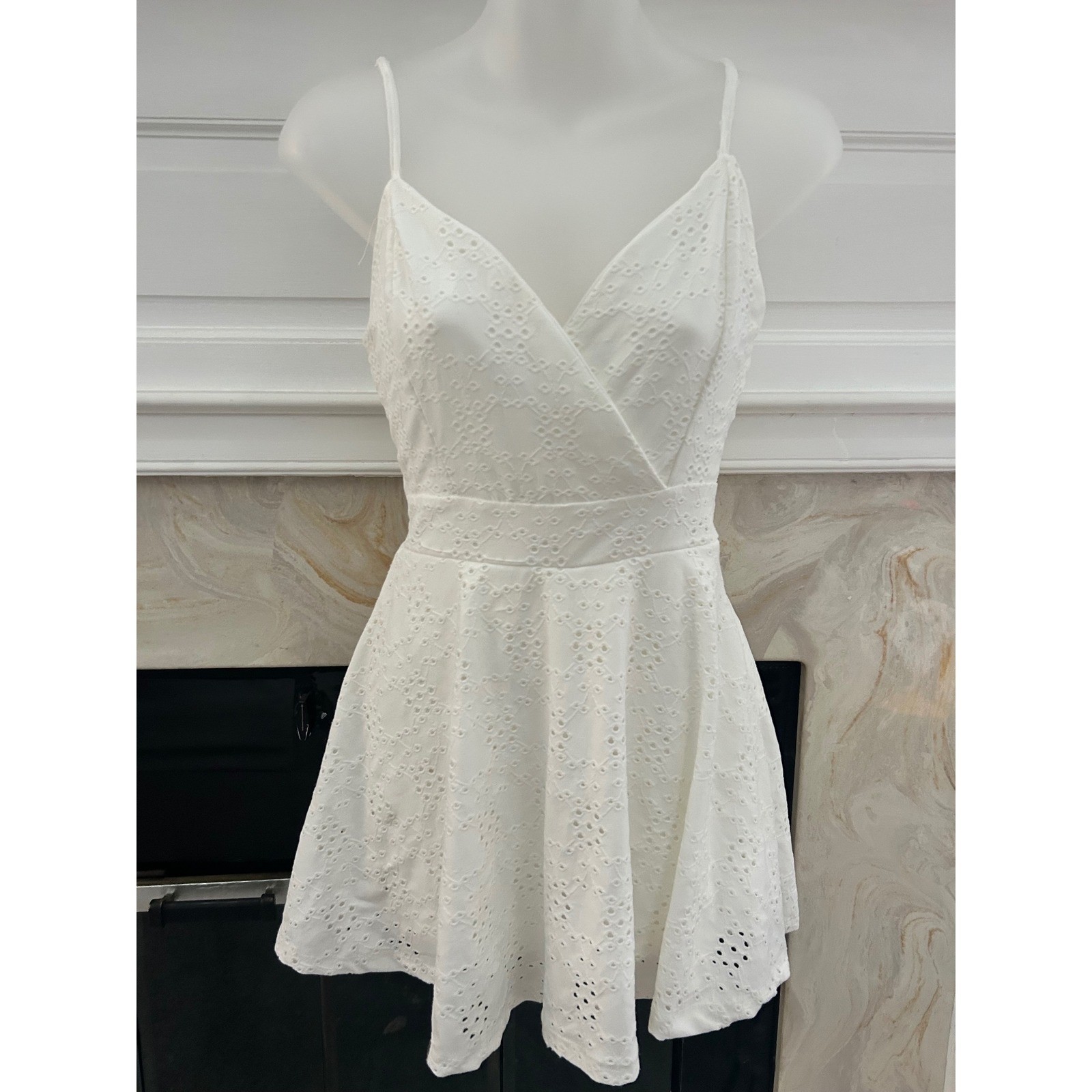 J for Justify White Eyelet Wrap Mini Dress Flirty Summer Beach Vacation S