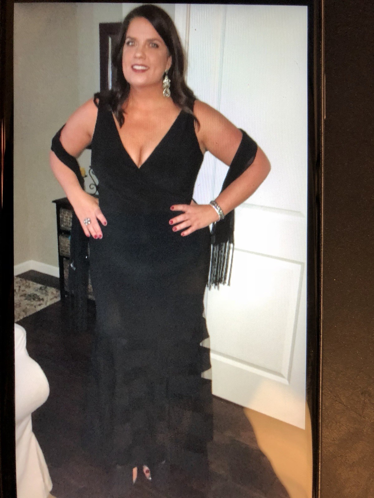 Women’s Black Formal Long V-Neck Sleeveless Solid Dress w/ Fringe, Size M