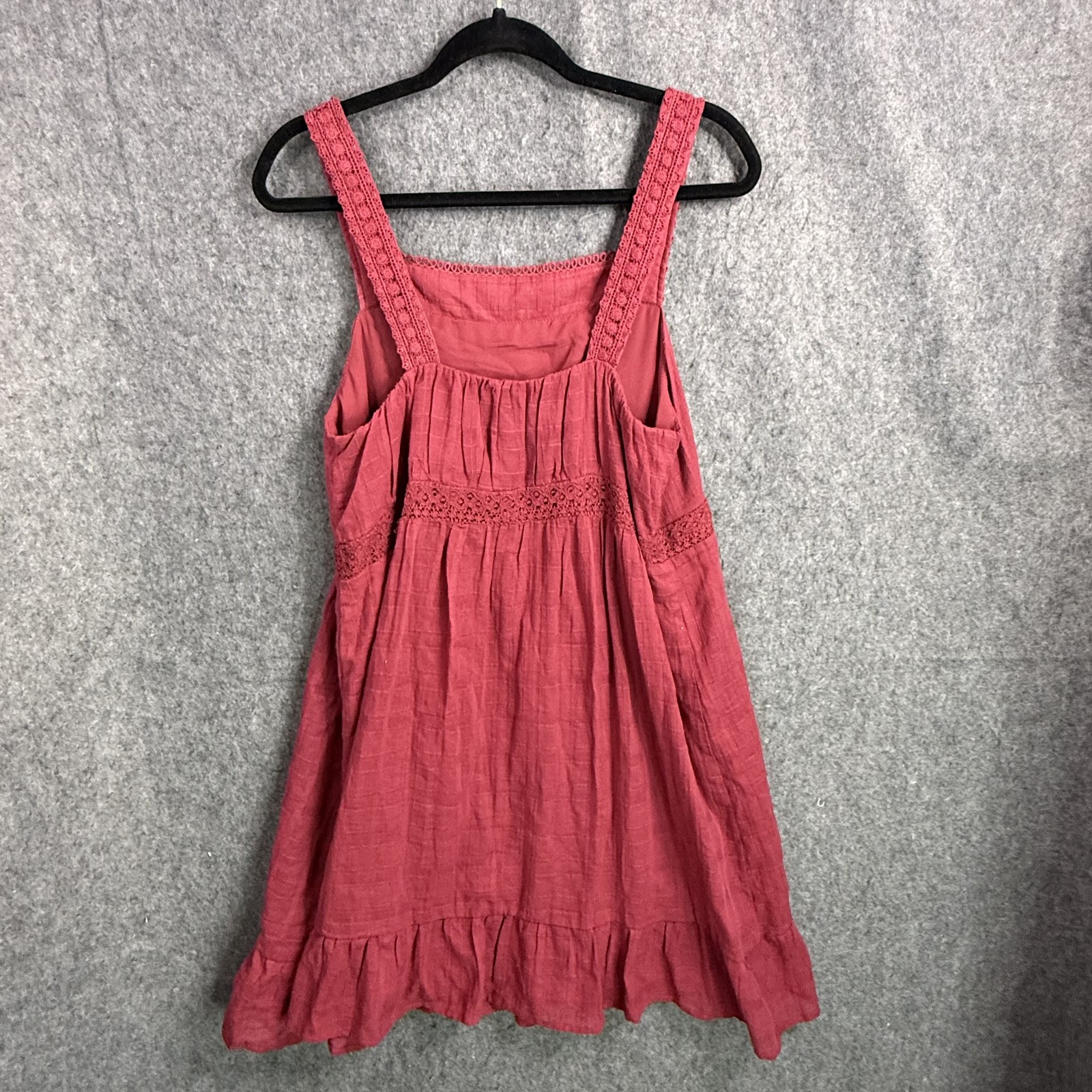 Knox Rose Women’s Rust Red Cotton Blend Crochet Lace Trim Ruffle Hem Mini Dress