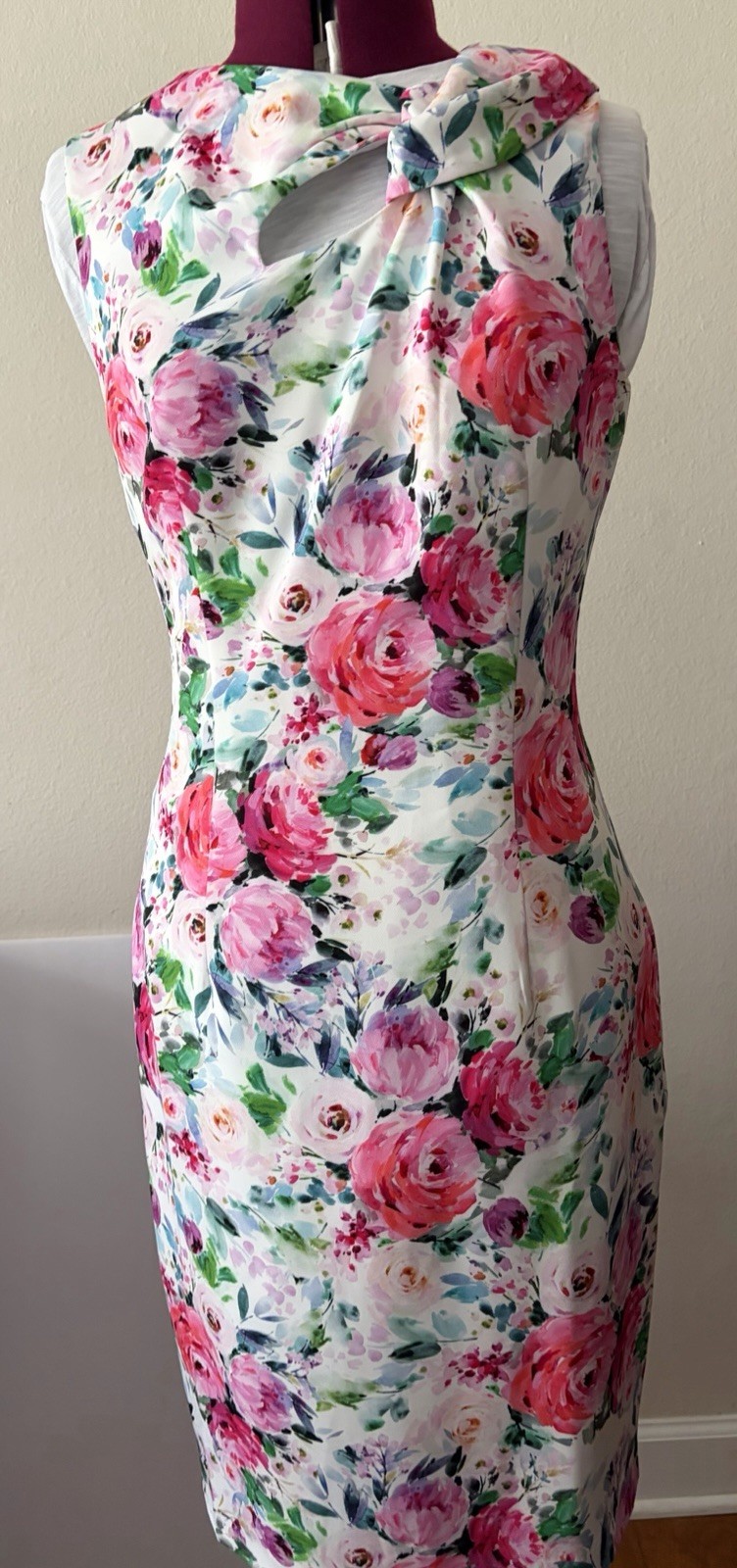 Alexia Admor Watercolor Floral Sheath Dress w/ Boat neckline w/ twist Neck Sz 10
