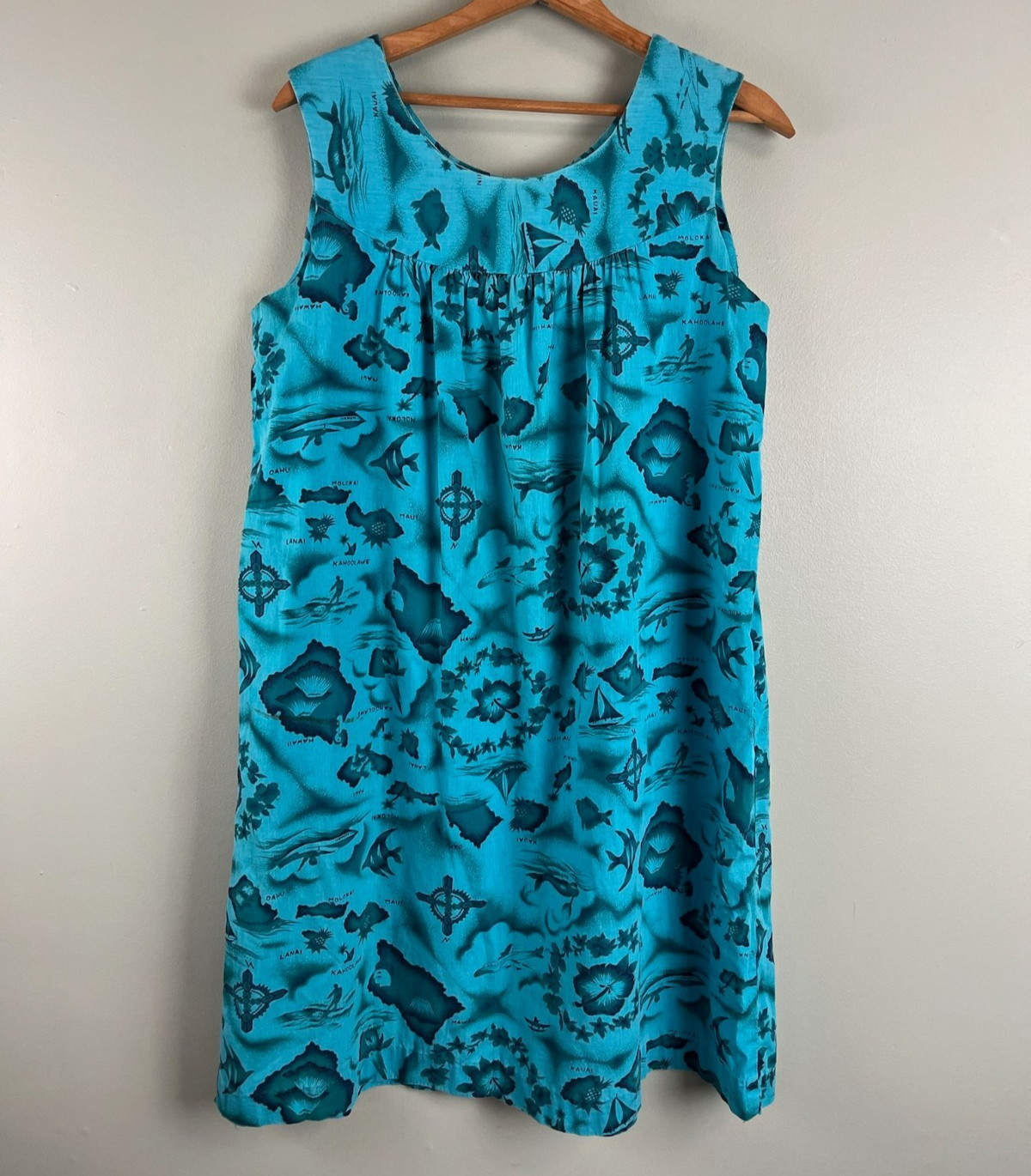 Vintage Ui-Maikai Hawaiian Muumuu Dress Womens M/L Blue Floral Island Map Cotton