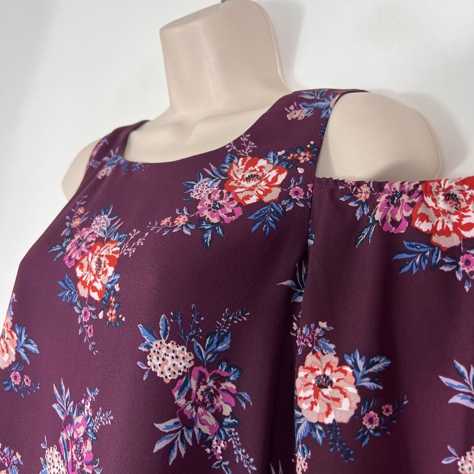 Lily Rose Shift Dress Women’s Medium Half Sleeve Cold Shoulder Above Knee Mini
