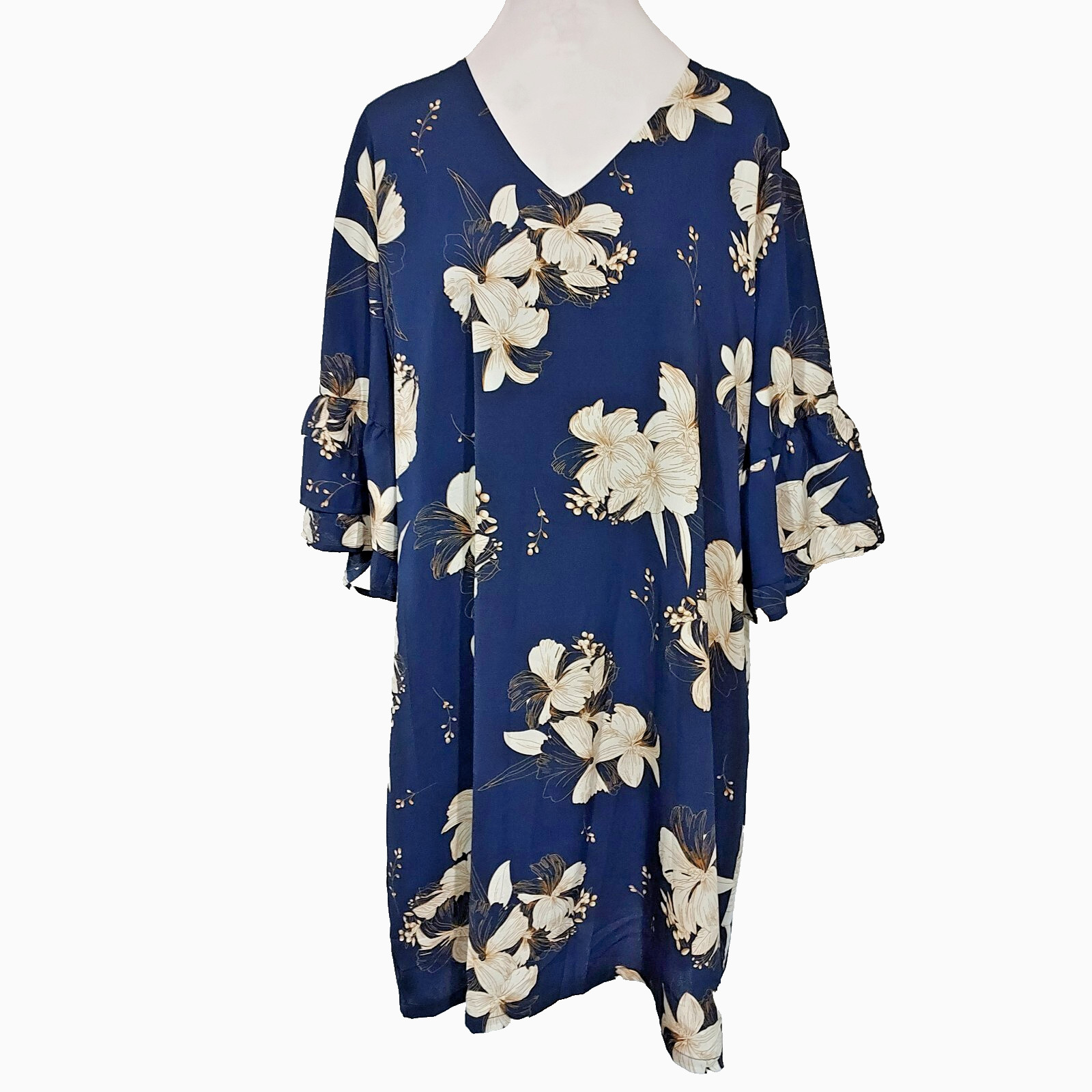 Belongsci Dress Women Size 3XL Flowy Floral 3/4 Bell Sleeves Blue White NWT
