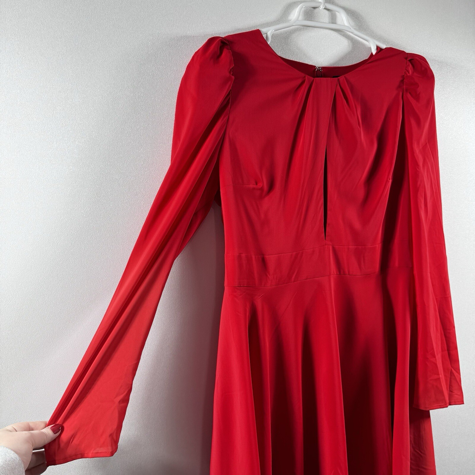 Express NWT Plunging Keyhole Long Sleeve Red Dress Size 10 Holiday Classic