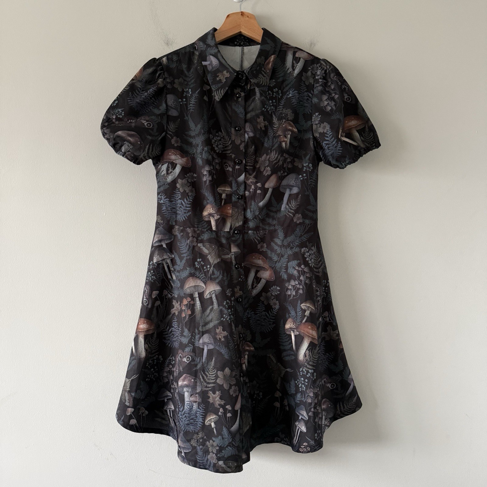 Mushroom Woodland Dress Fairy Dark Garden Whimsy Button Front Collared Sz XS