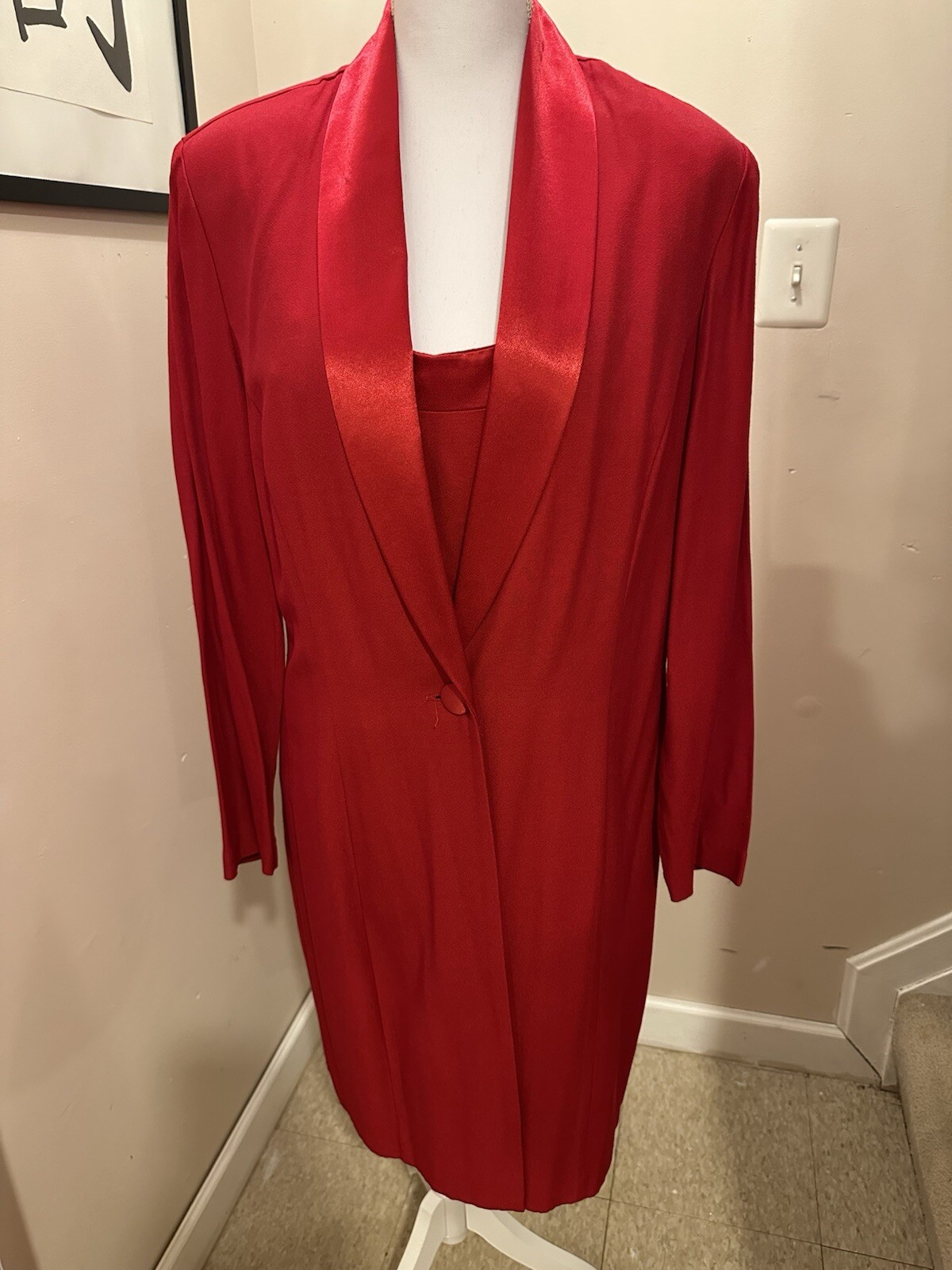 DANI MAX LOIS SNYDER RED 2 PC DRESS SET. SIZE 14. PREOWNED. EXCELLENT CONDITION.