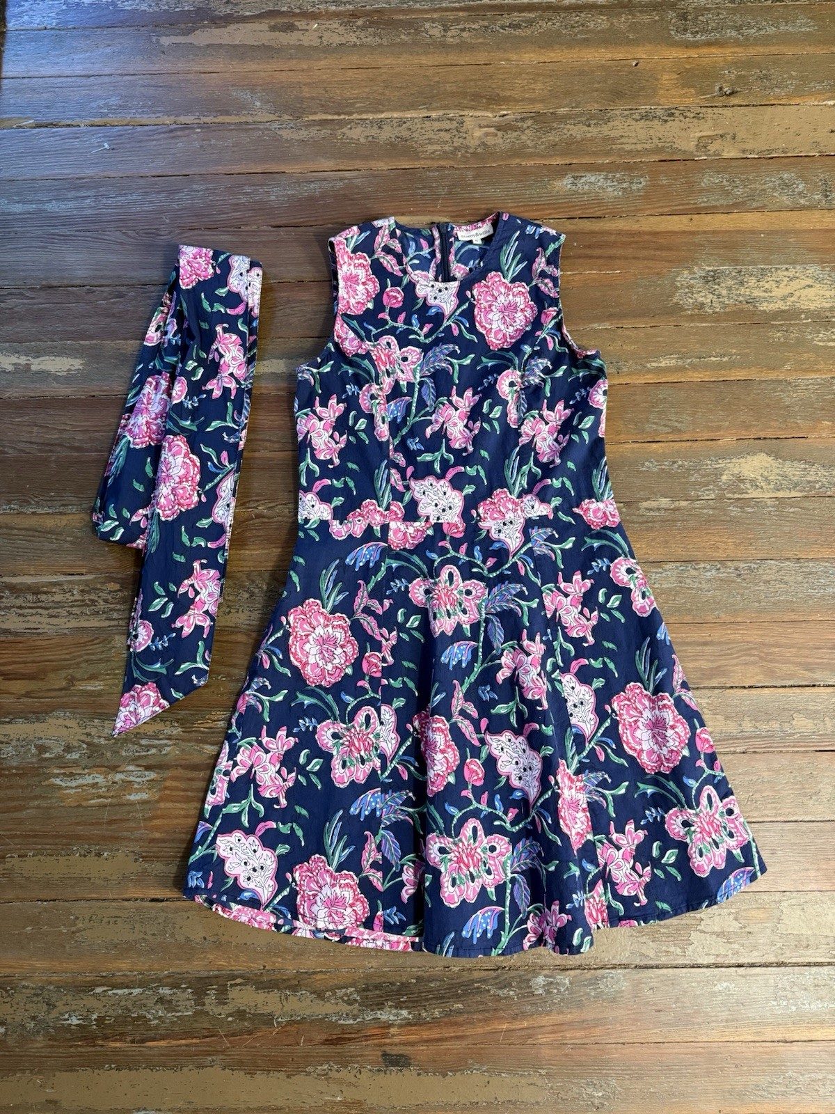 Fitzroy & Willa 100% Cotton Floral Fit and Flare Mini Dress ~ Size Medium 🧡🍄