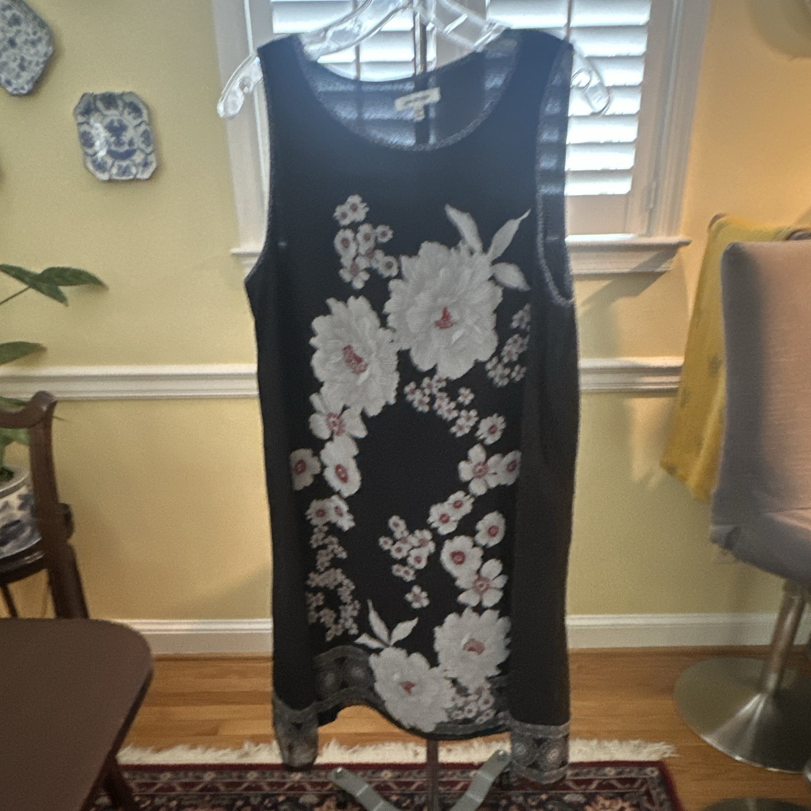 Max Studio Women’s Black White Pink Floral Shift Knee Dress Sleeveless Size L