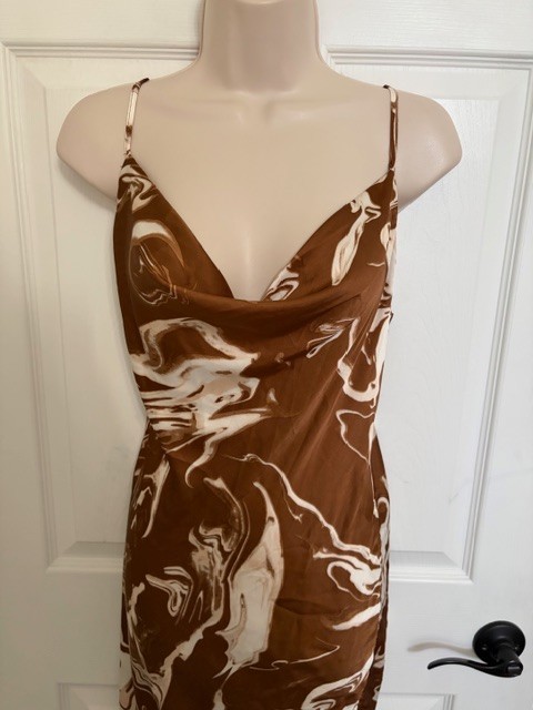 NWT NICHOLE LYNEL Brown White Side Adjustable Rouching Sleeveless Dress, Medium