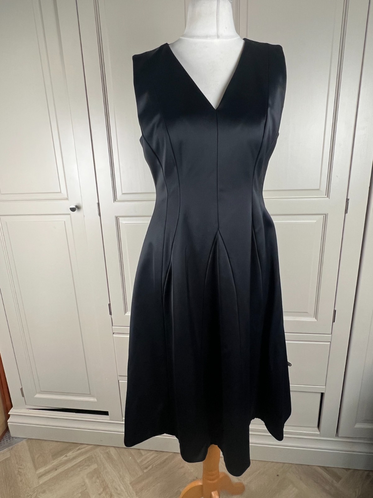 Jigsaw weighty satin Fit And Flare black Dress, Size UK 12