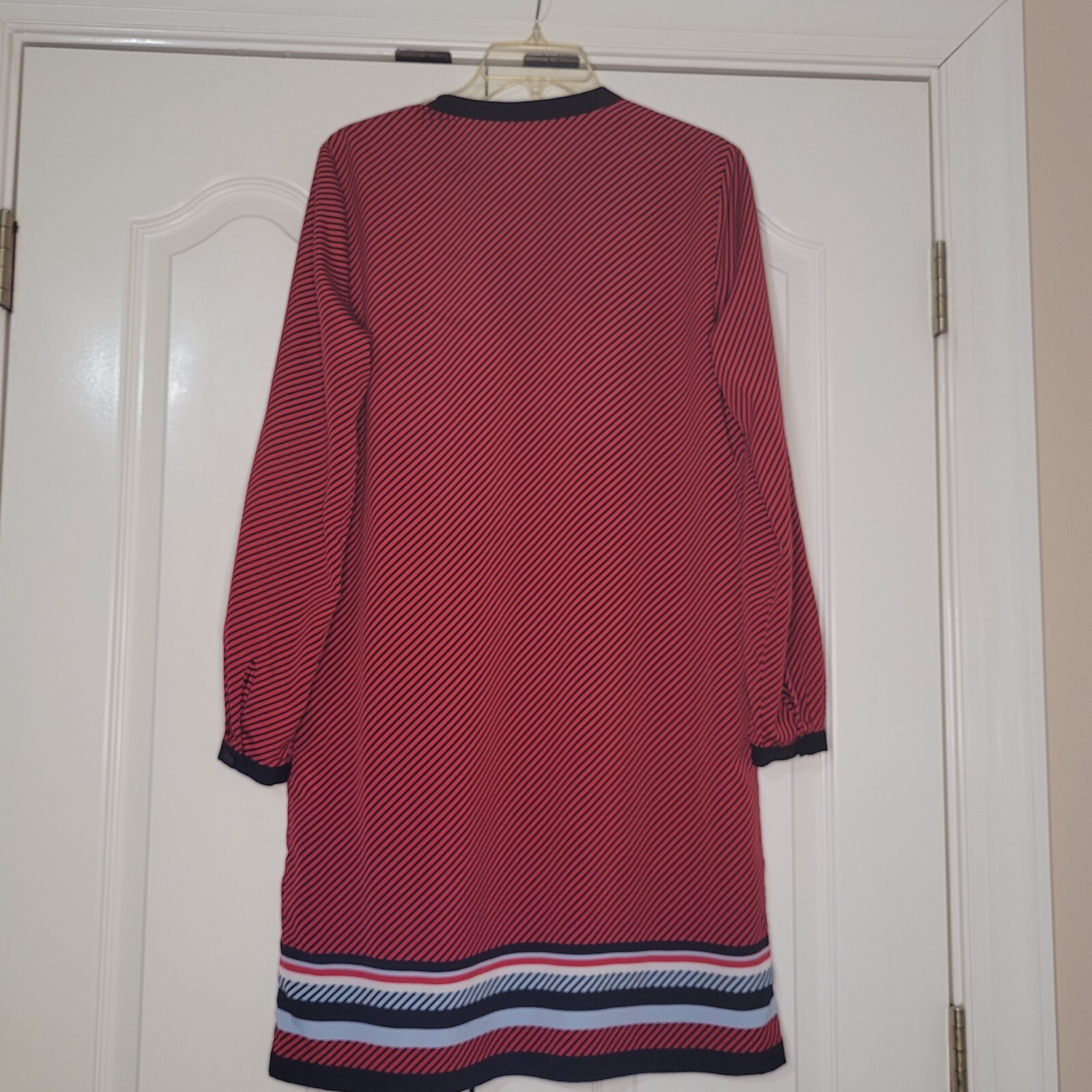 Michael Kors Size Medium Red Black Long Sleeve Dress Shift Career Belt Missing