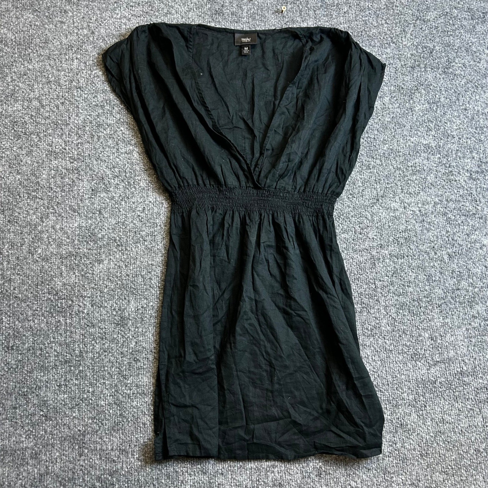 Mossimo Dress Womens Size M Black Smocked Waist Deep V-Neck Sleeveless Mini