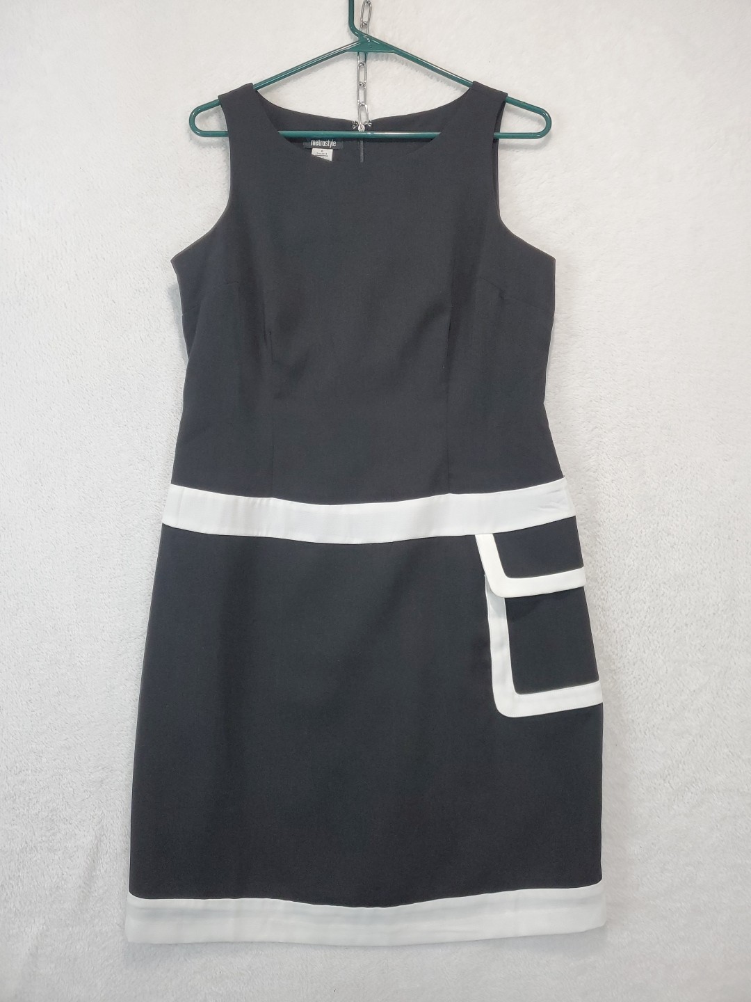 Metrostyle Black White Color Block Sleeveless Shift Sheath Midi Dress Size 8