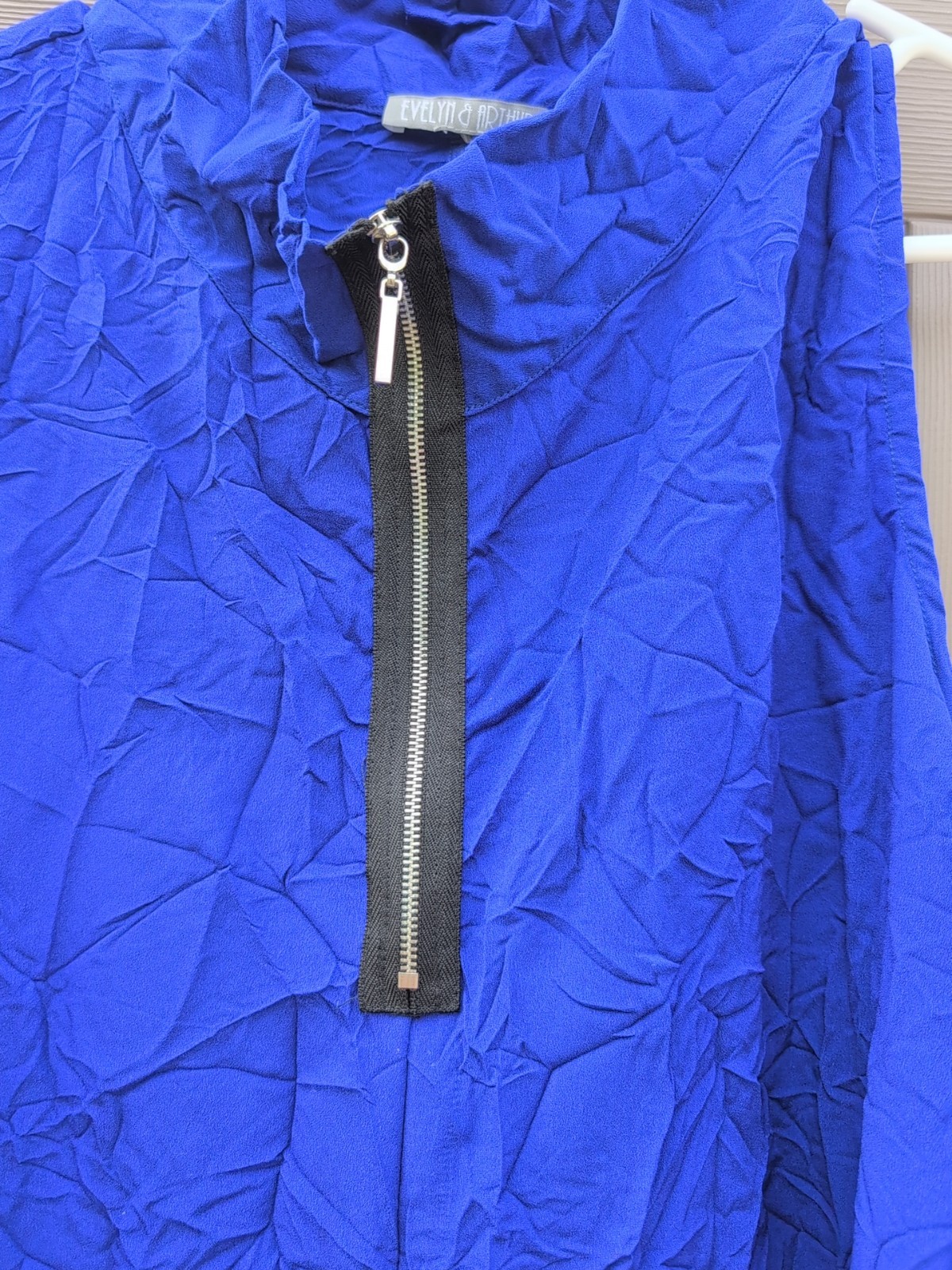 Evelyn & Arthur Blue Sleeveless Large Made To Look Dress
