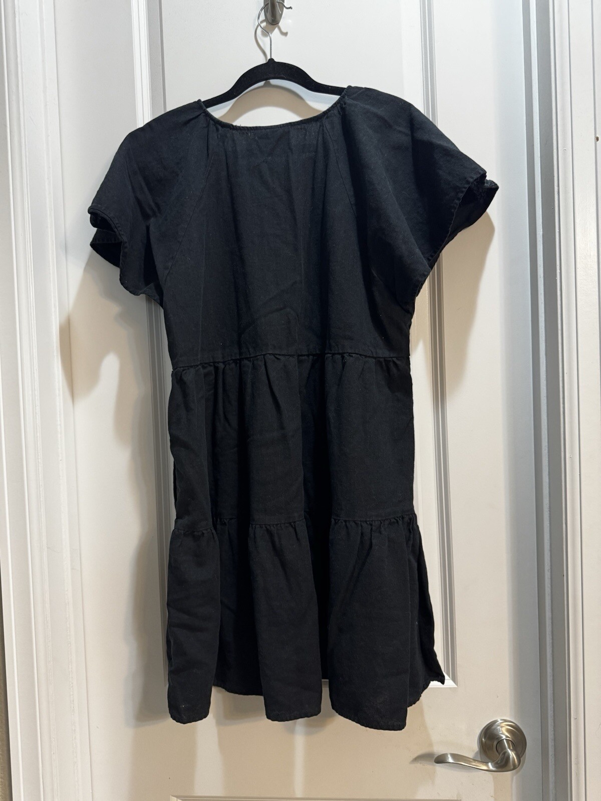 Universal Thread Black Vneck Short Sleeve Tiered Dress Slide Pockets Large