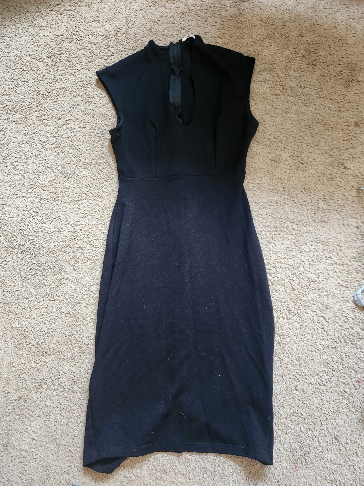 Love Culture Black Knit Form Fitting Sheath Midi Dress V-Neck Sleeveless Size S
