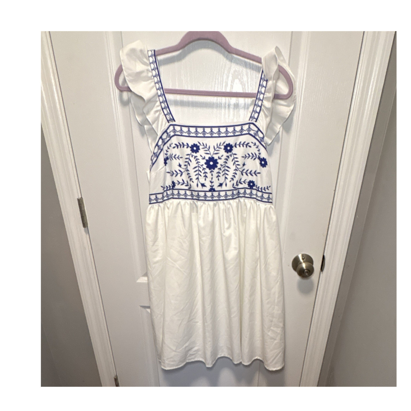White/Blue Floral Embroidered Square Neck Ruffle Strap Bow Tie Knee Dress M