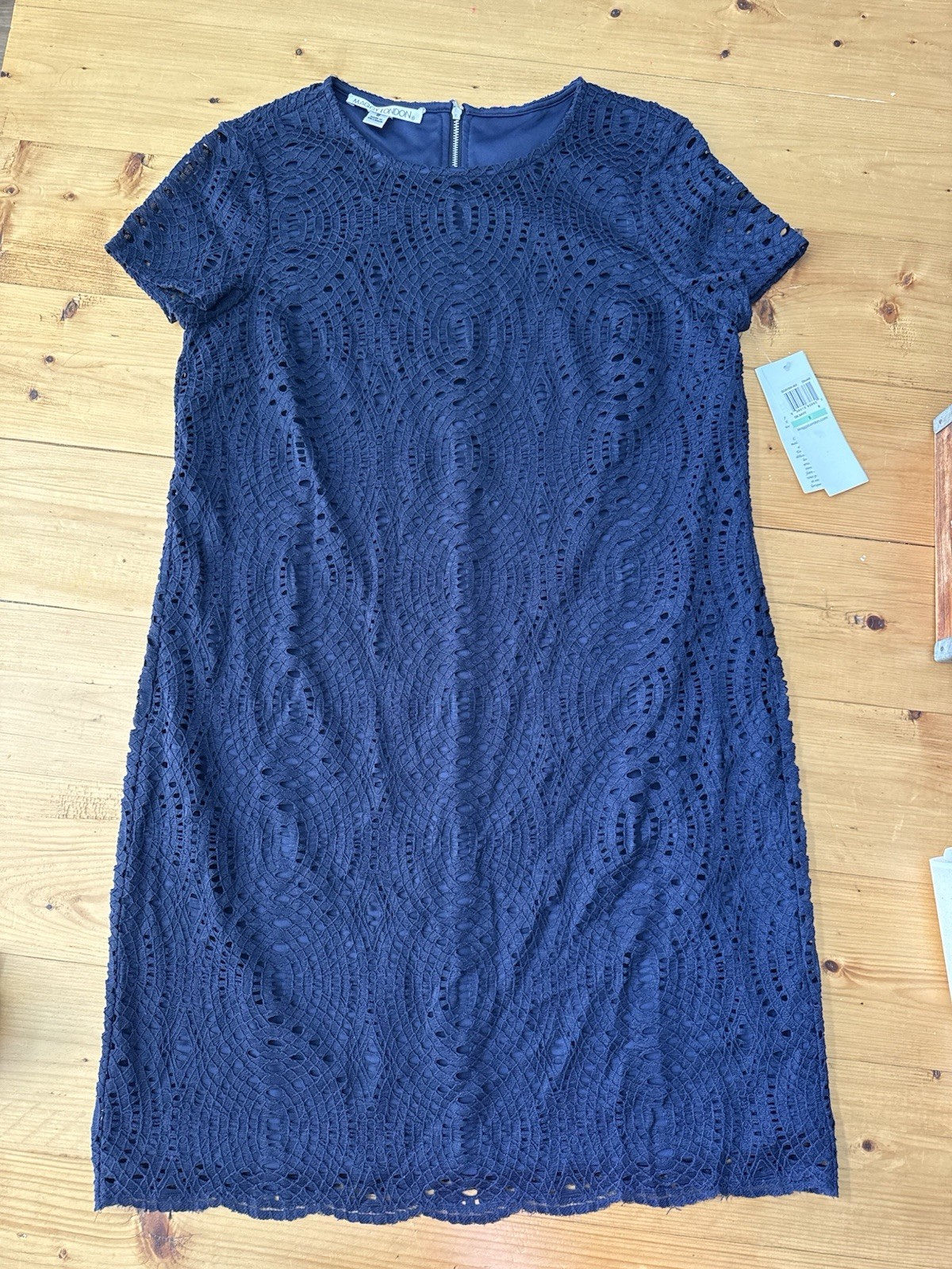 Maggy London Dress Womens 8 Navy Crochet Overlay Scalloped Hem Retro City Shift