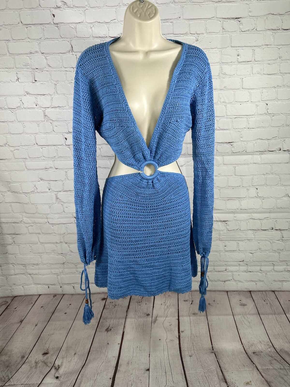 Beginning Boutique Bryleigh Blue Knit Cut Out Tasseled Mini Crochet Dress Size 8
