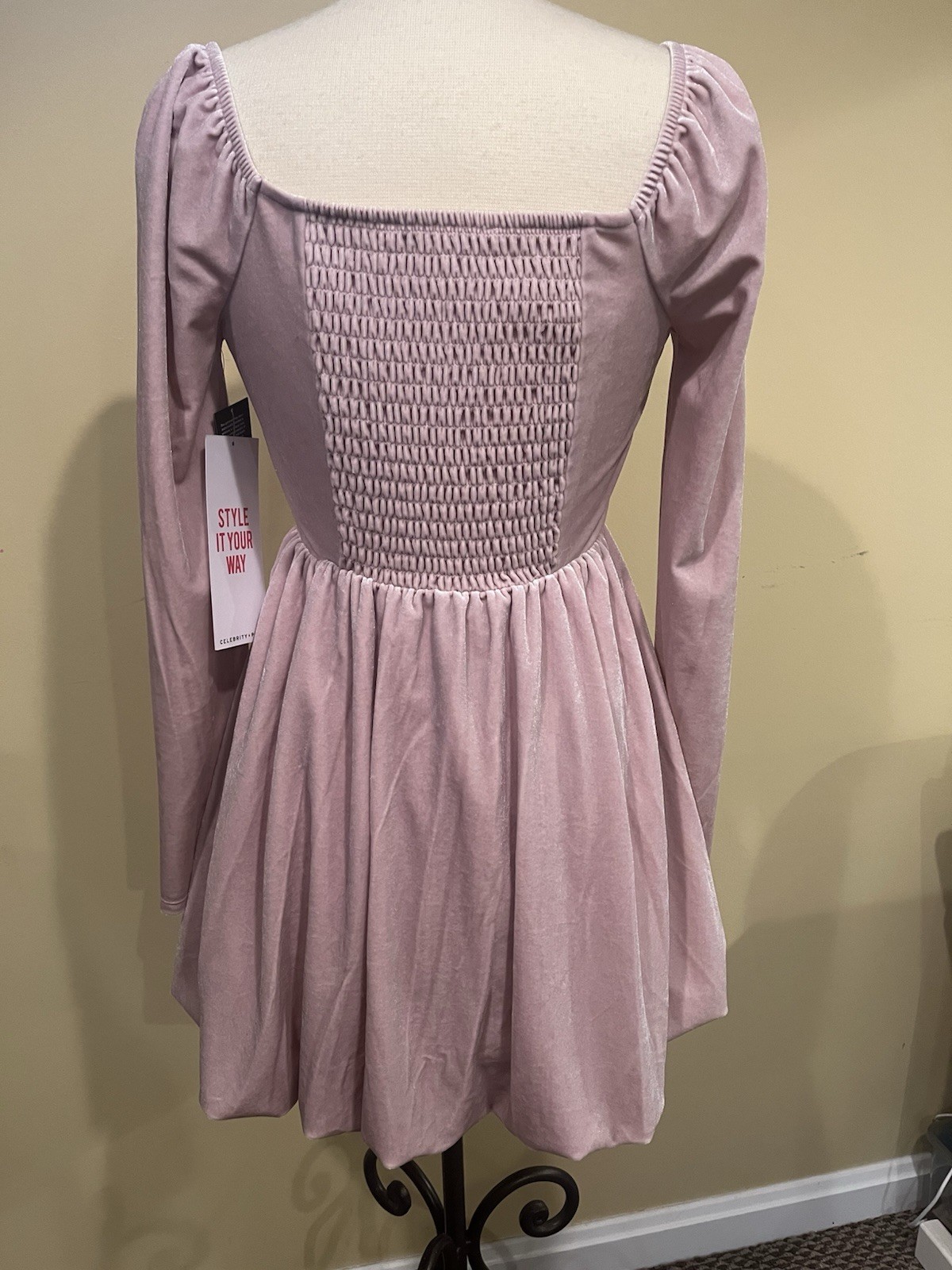 Celebrity Pink Junior Pink Bubble Hem Dress – Size S – NWT