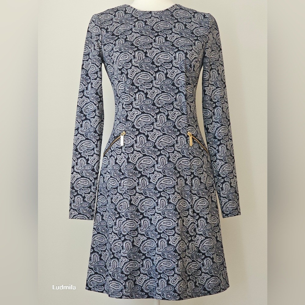 MICHAEL Michael Kors Women’s Size 2 Navy and White Paisley Long Sleeve Dress