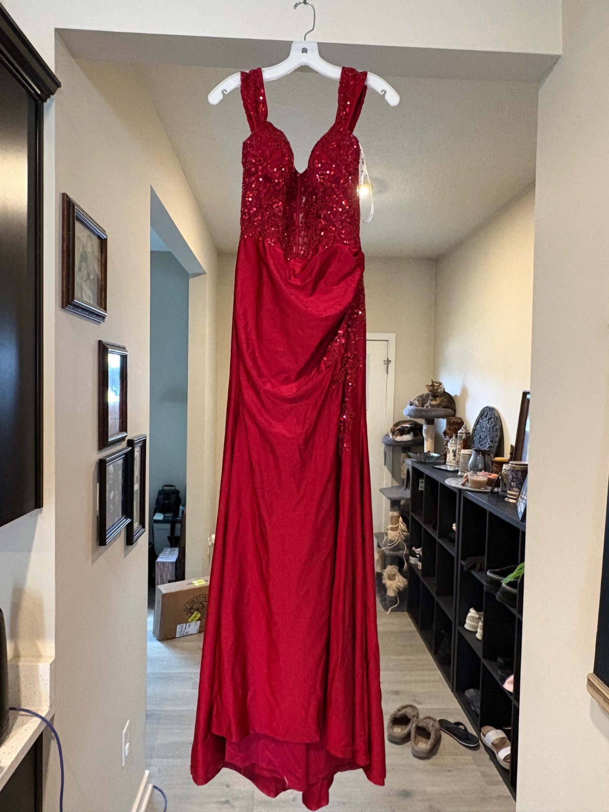 Jules & Cleo Sequin Satin Off-Shoulder Sheath Dress Size 6, STYLE # WBM3913, RED