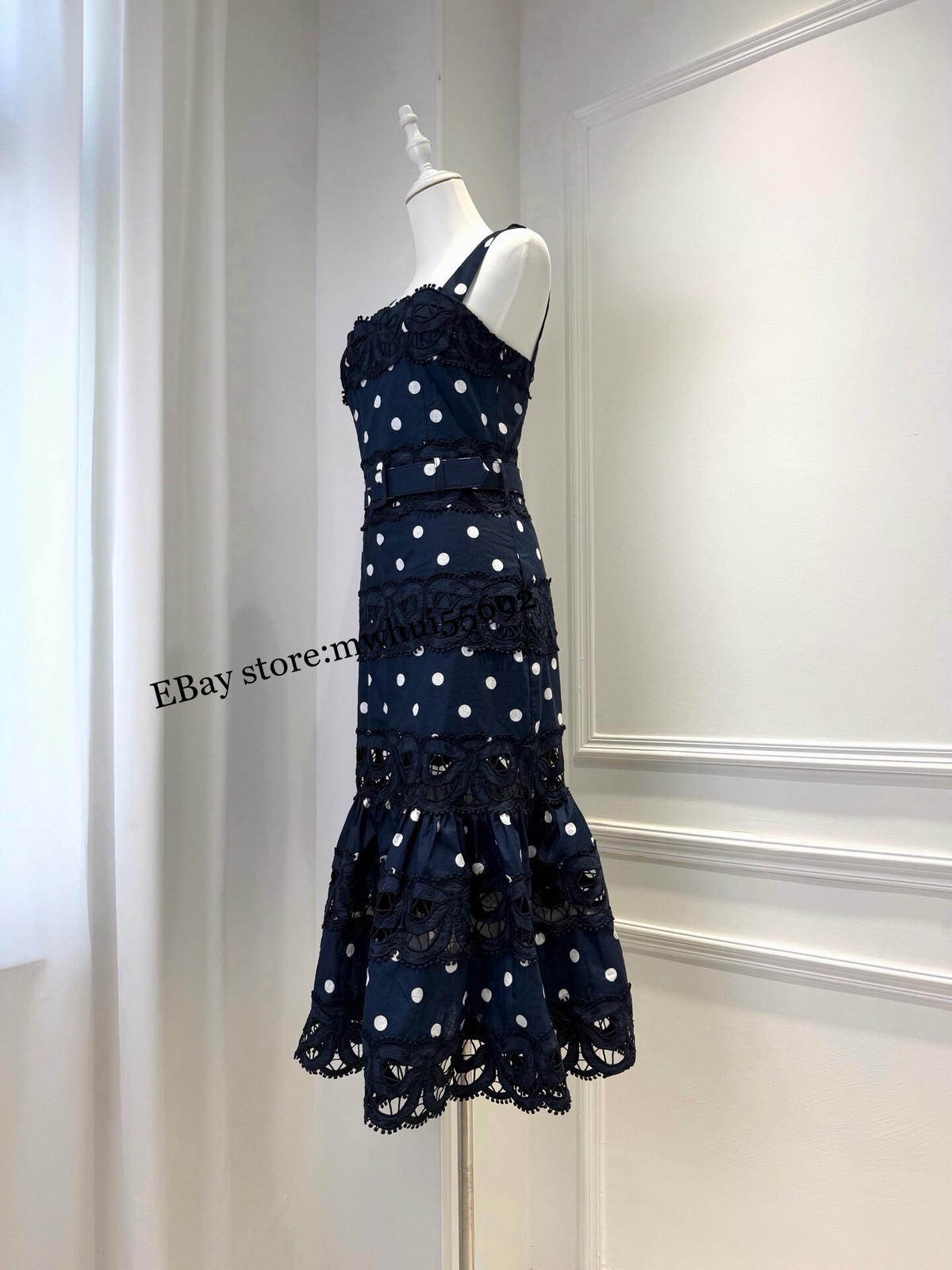 2026 retro print dress luxury elegant temperament holiday shoulder strap dress