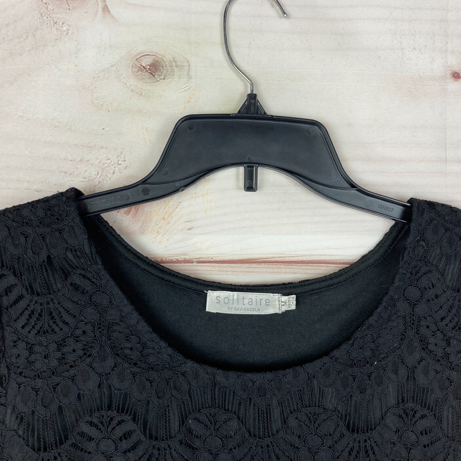 Solitaire Dress Womens Medium Black 3/4 Sleeve Scoop Neck Lace Shift Solid