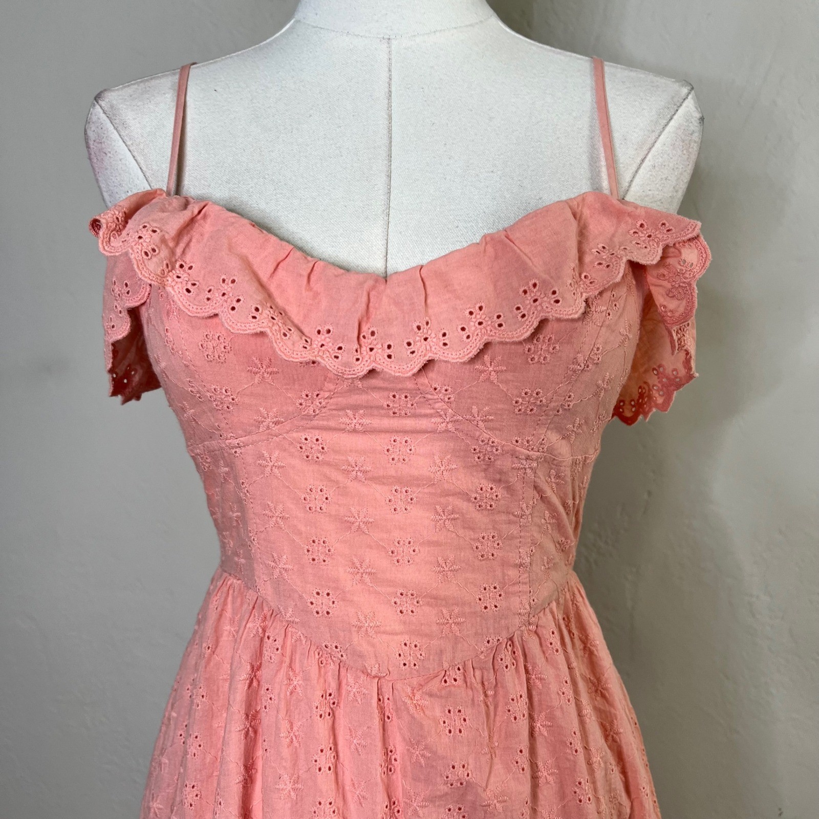 Lulus Peach Pink Eyelet Cotton Midi Dress Ruffle Sweetheart Bustier Pockets S