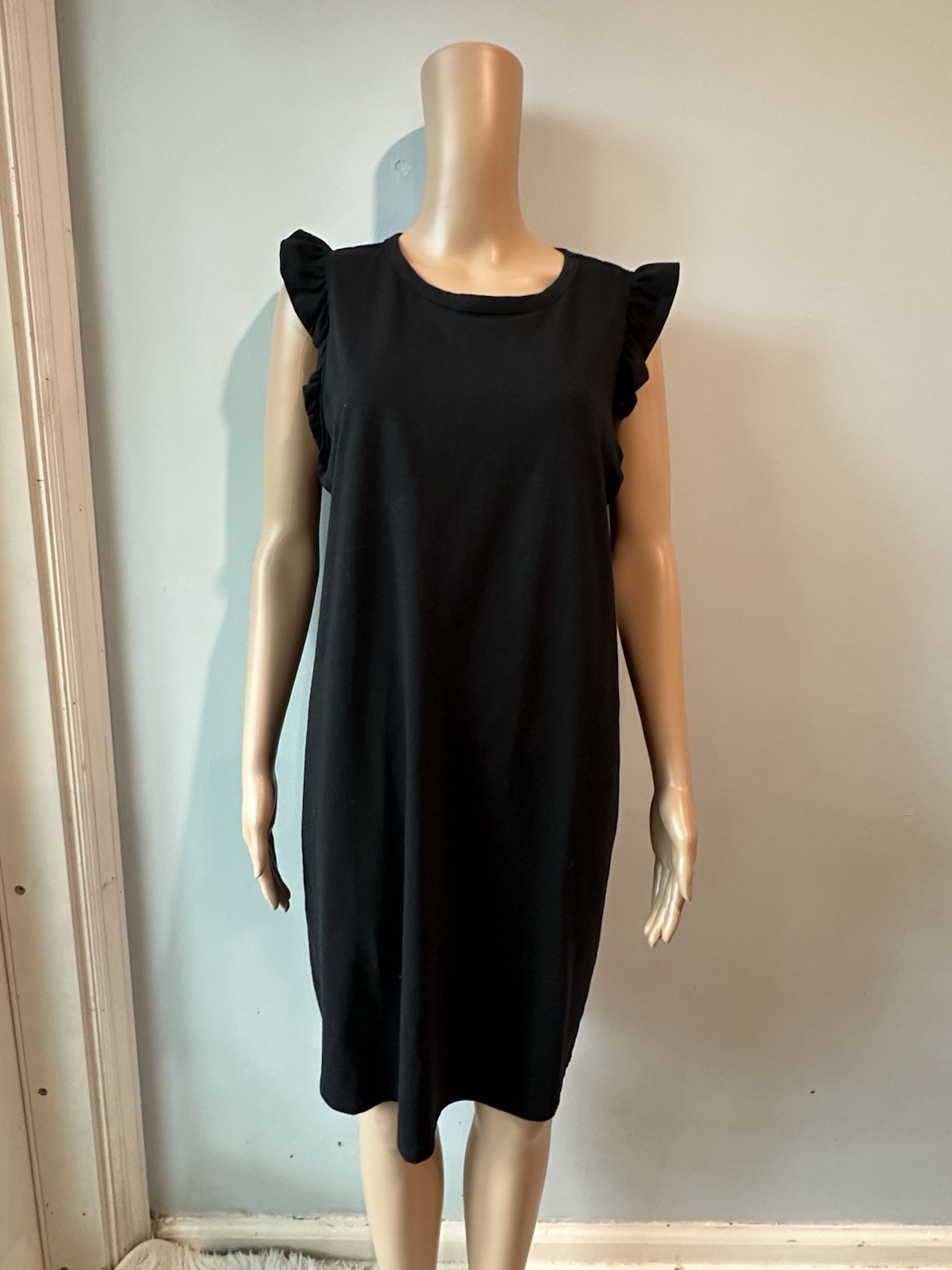 Sonoma Goods For Life black knit shift dress ruffle flutter sleeve Size L