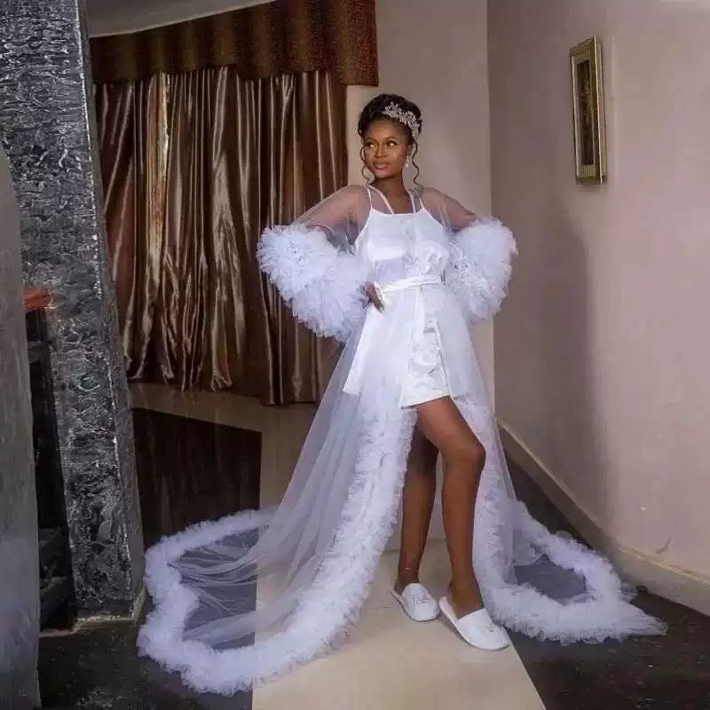 White Fluffy Tulle Long Train Bridal Robe Puffy Sleeve Wedding Getting Outfit