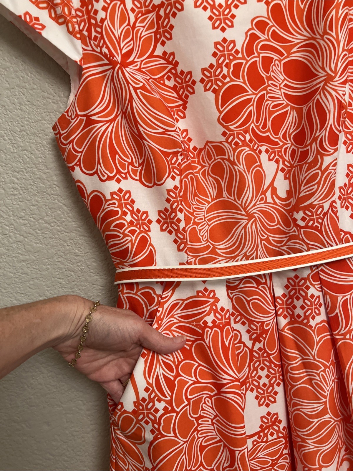 NEW R&K Dress Spring Summer Easter Orange White Floral Knee Length Classic Sz 6