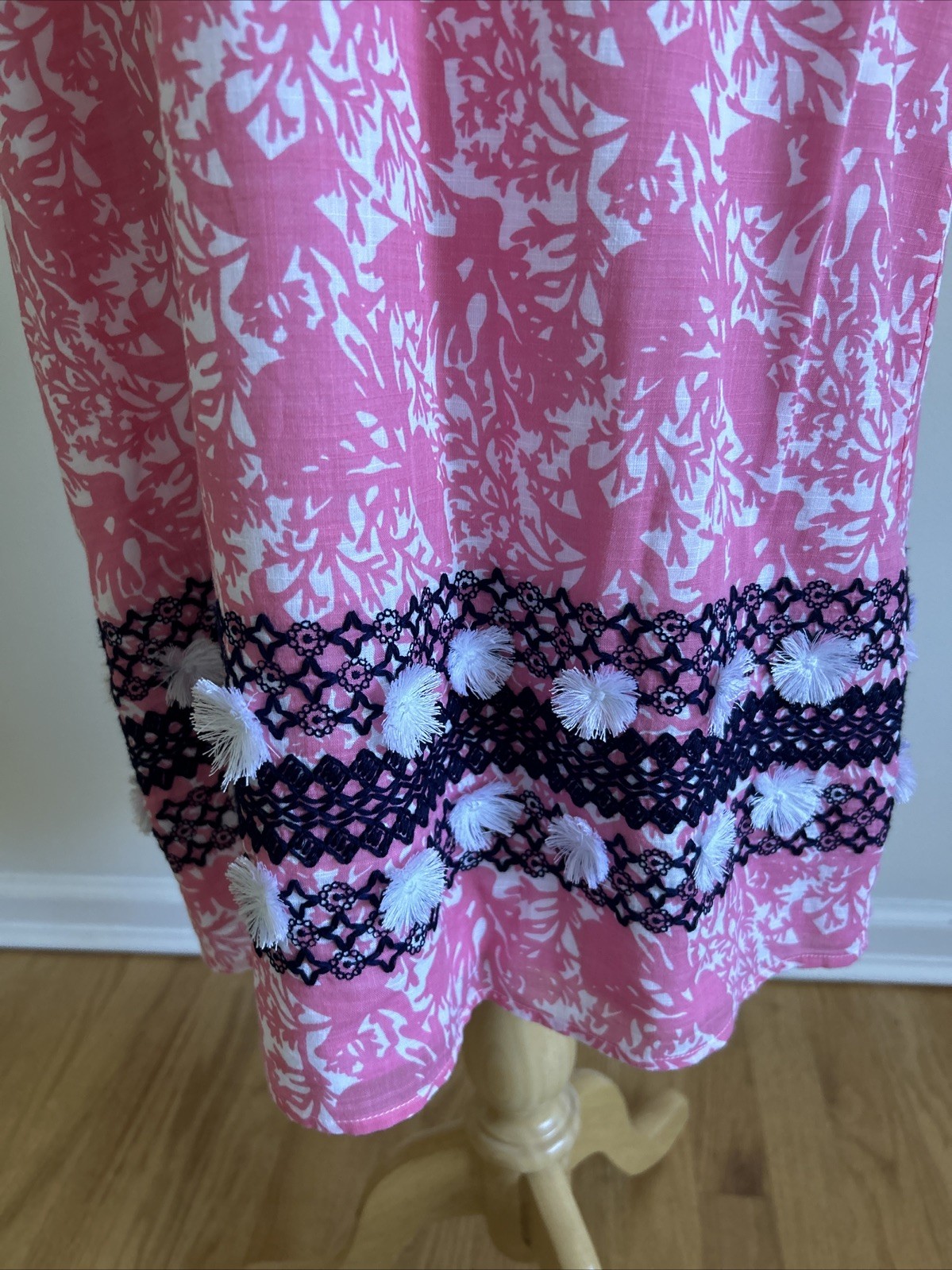 Vineyard Vines Spring Summer Dress Size 4 With Embroidery Trim Work