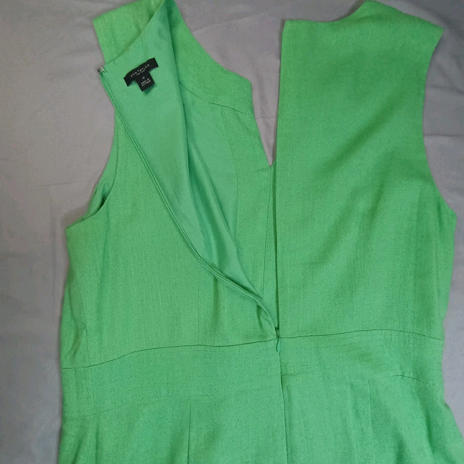 Green Ann Taylor Size 10 Linen Blend Lined Dress