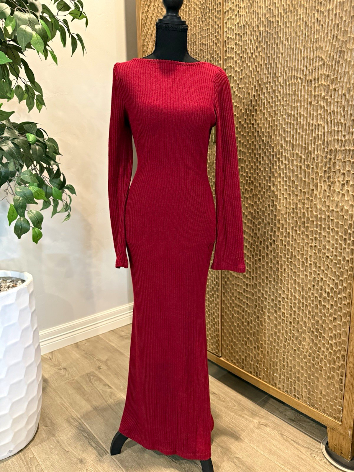 PrettyGarden, New With Tags Women X-Small Ribbed Burgundy Long Sleeve Maxi Dress