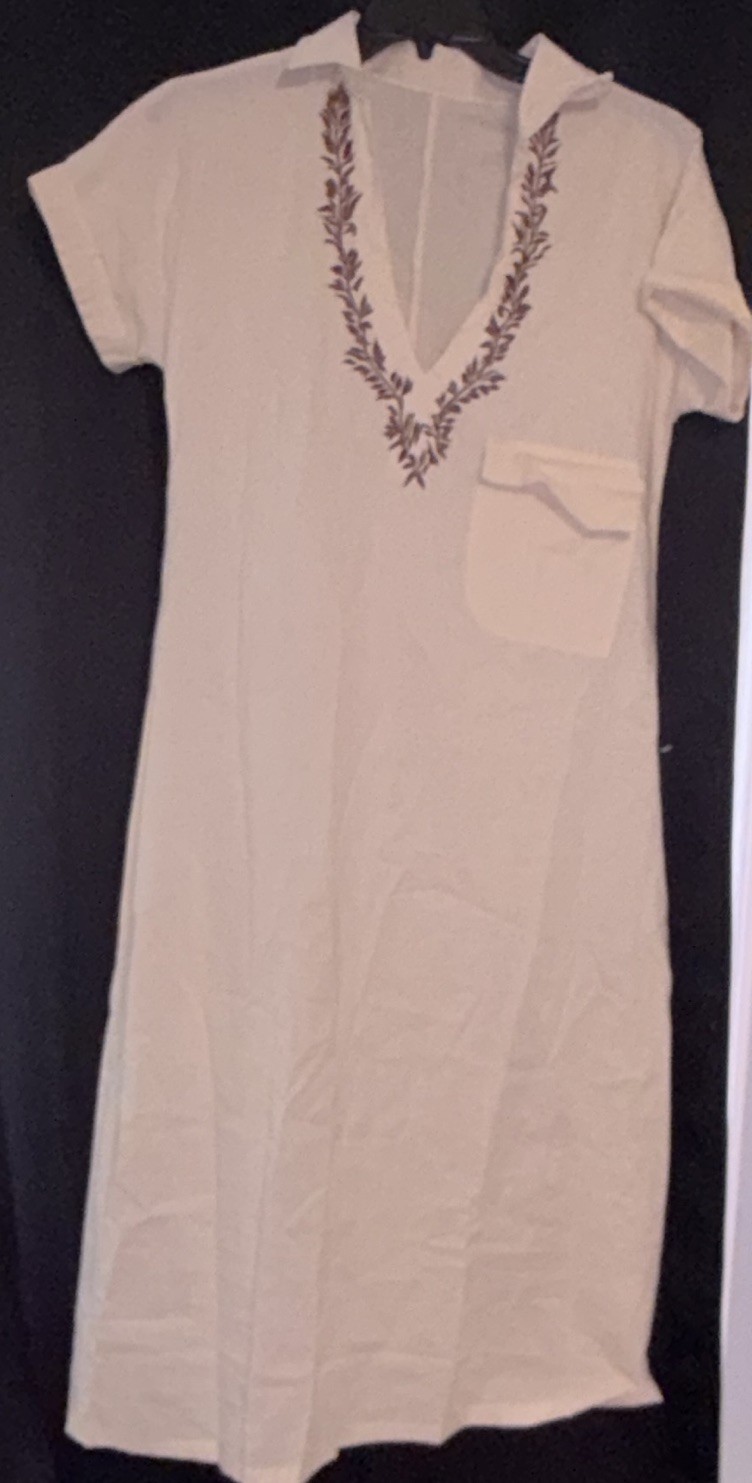 Women’s Beige V-Neck Embroidered Kaftan Maxi Dress Short Cuffed Sleeve Pocket