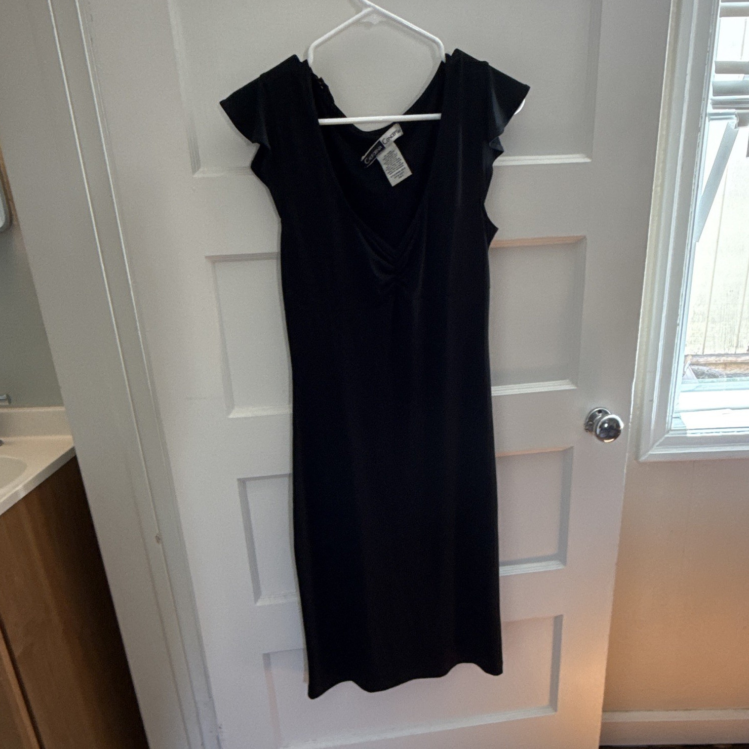 California Concepts Women’s Sheath Dress 8 V-Neck Flutter Sleeve Black Knit