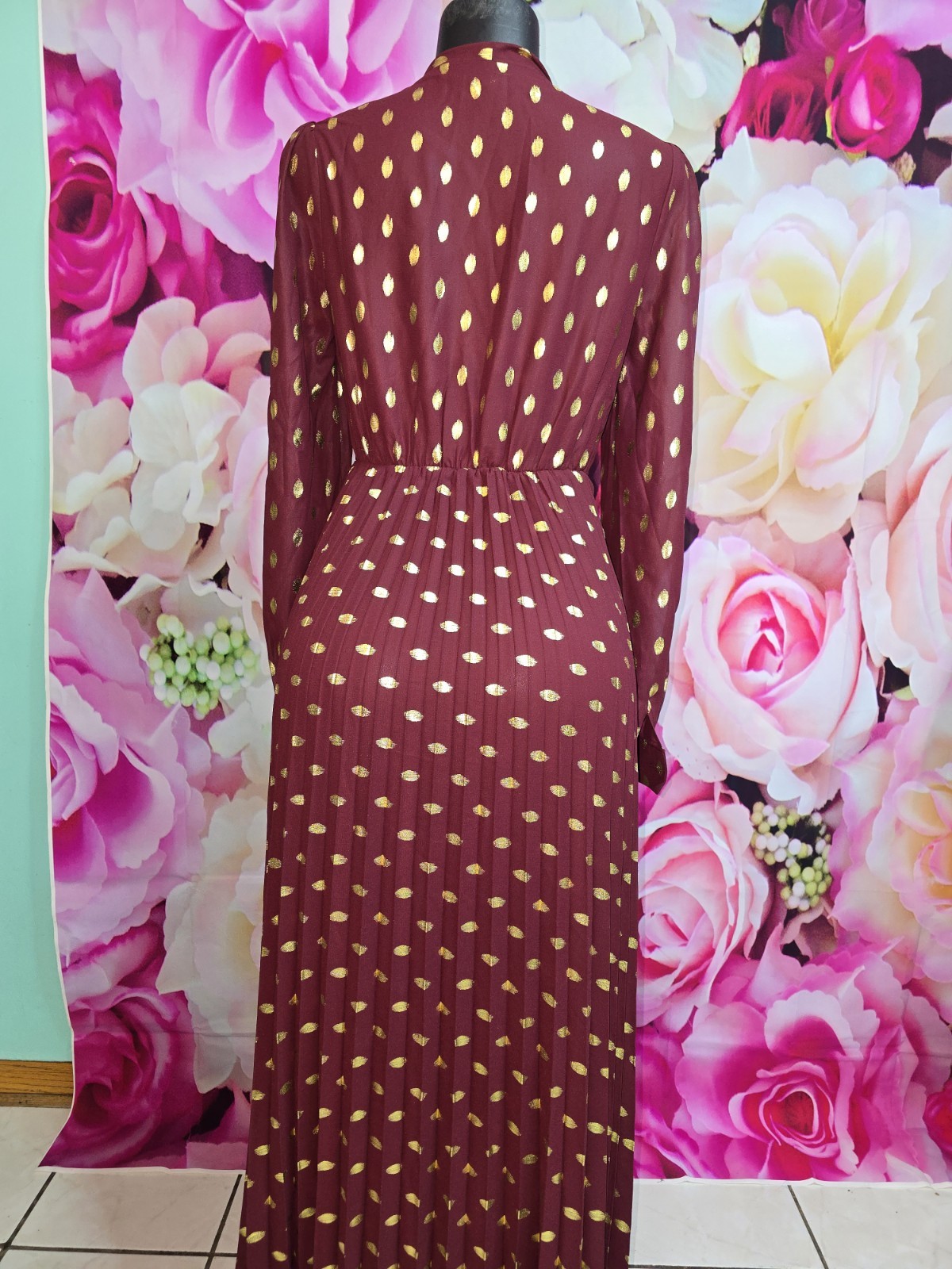 Commense Shiffon Maxi Dress With Gold Accents Size Small