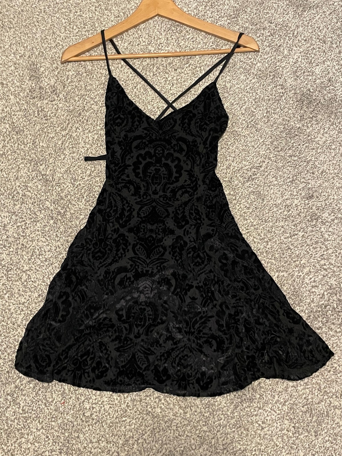 Lucy In The Sky Dress Womens Medium Black Velvet Floral Lace Up Mini Open Back