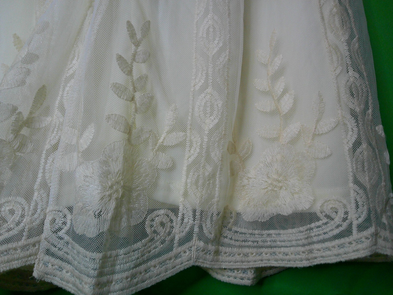 Bella Ella Botique white lace vintage dress