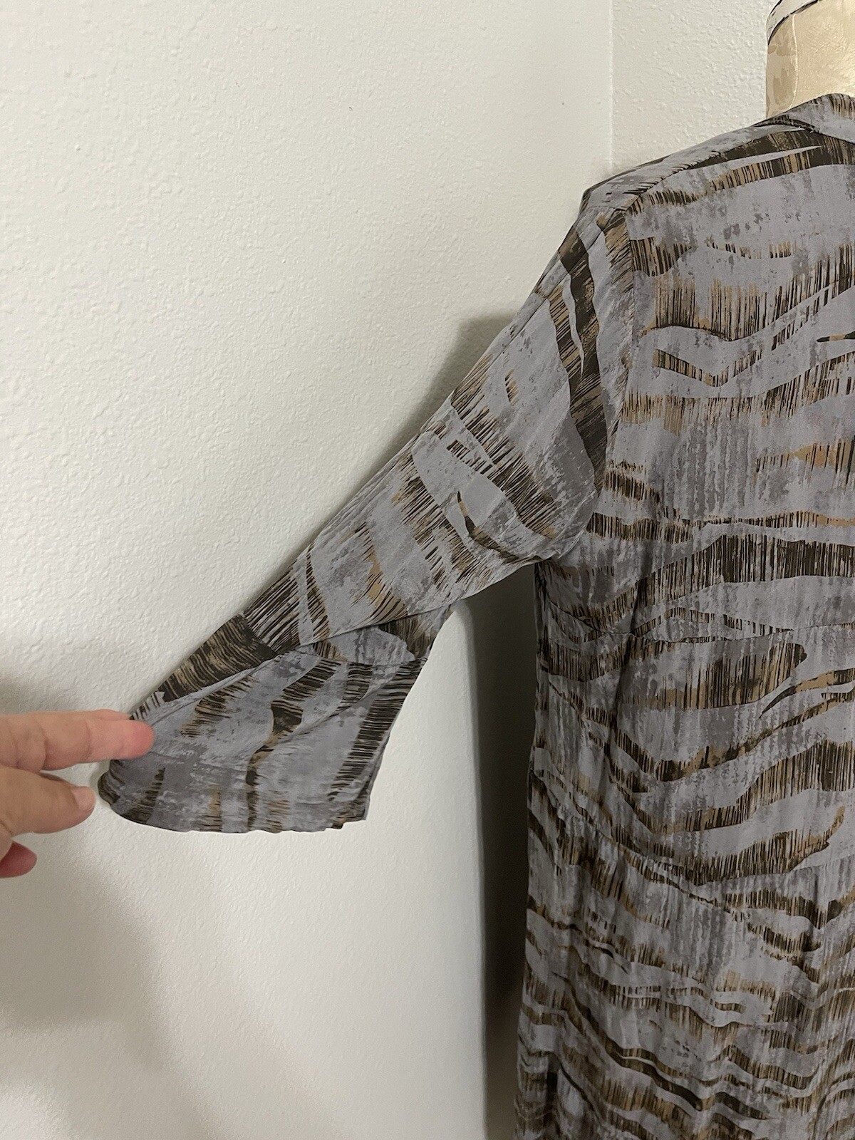 NWT Made in Italy Grey/Brown 100% Viscosa Dress OS V Neck Ruffles