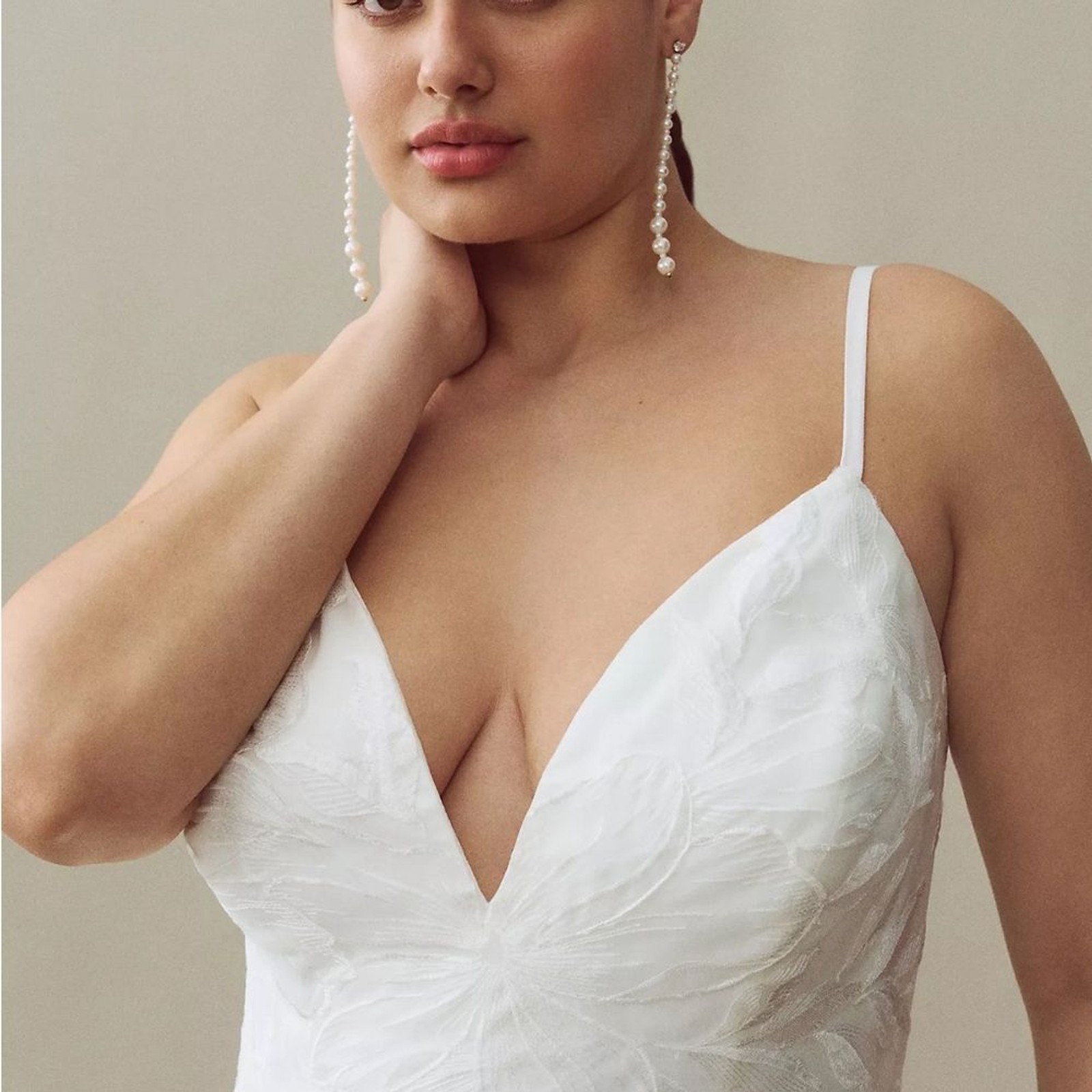 Wtoo by watters Romu sleeveless wedding gown size 6 slit white dress SAMPLE