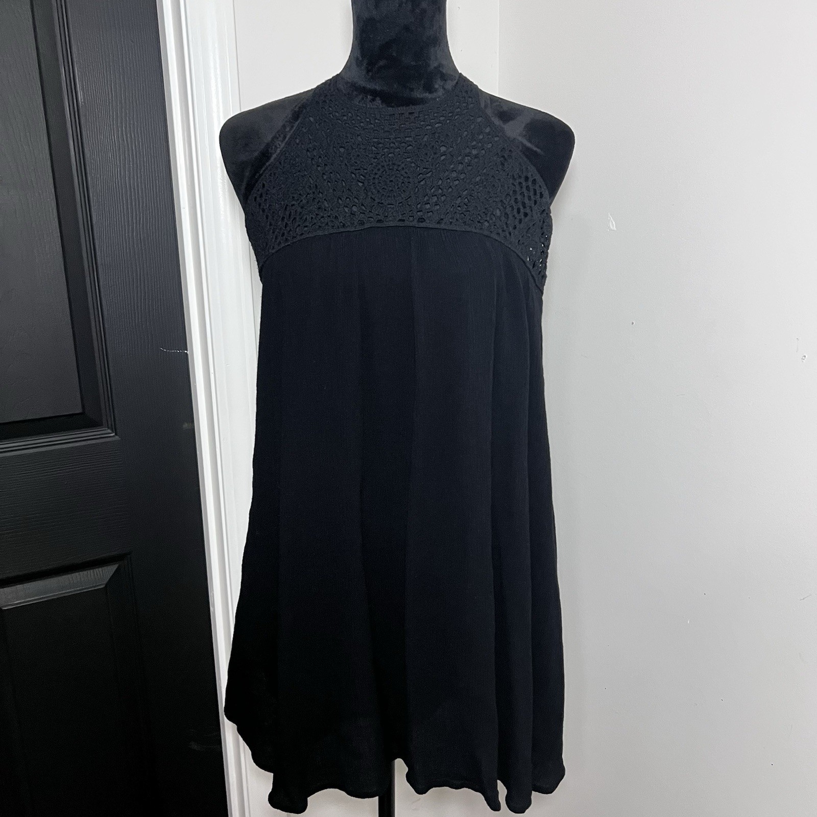 Les Soeurs Dress Black Size L Crochet Halter Neck Beach Bohemian Classic