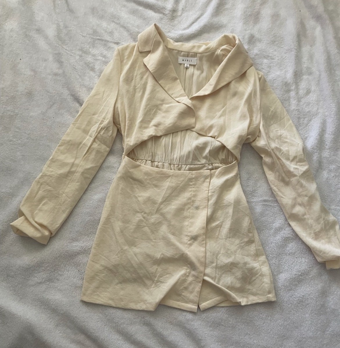 MABLE Beige Satin Collared Long Sleeve Solid Romper One-Piece Size L