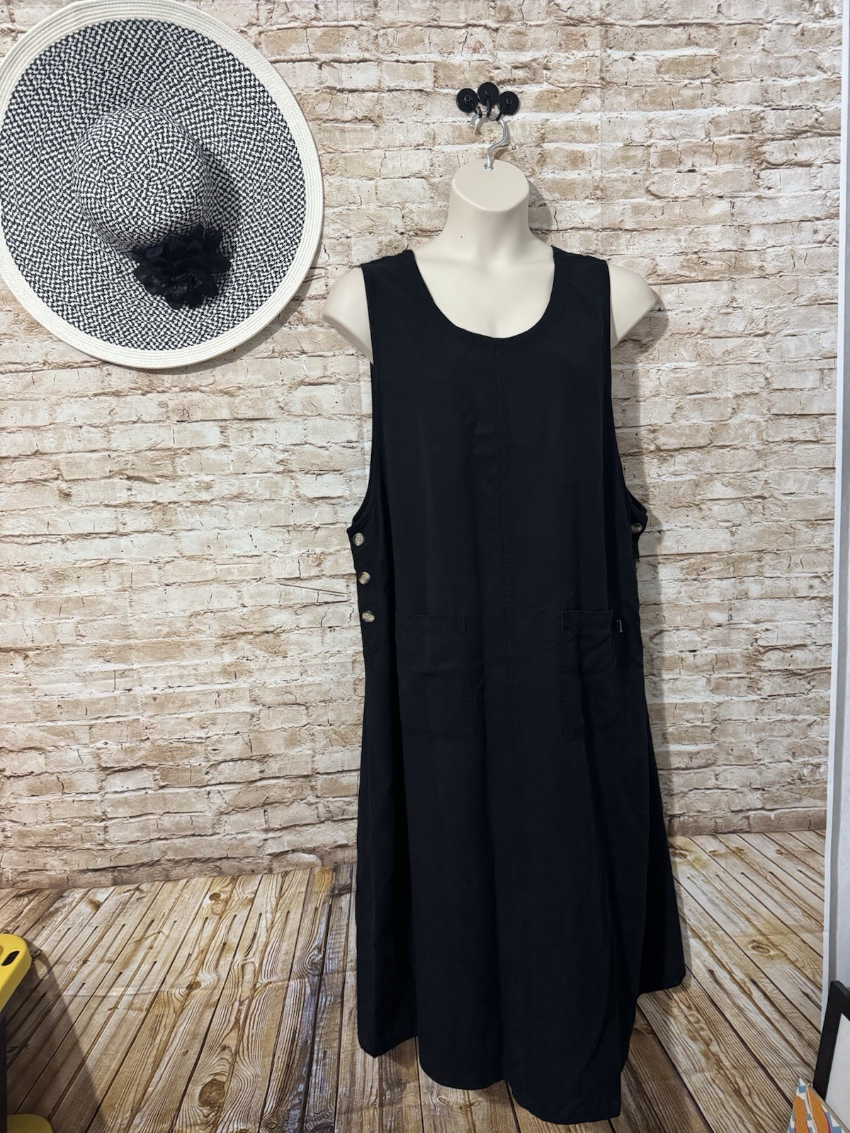 AKS Amy K Su Black Tencel Side Button Jumper Size 2X – EUC