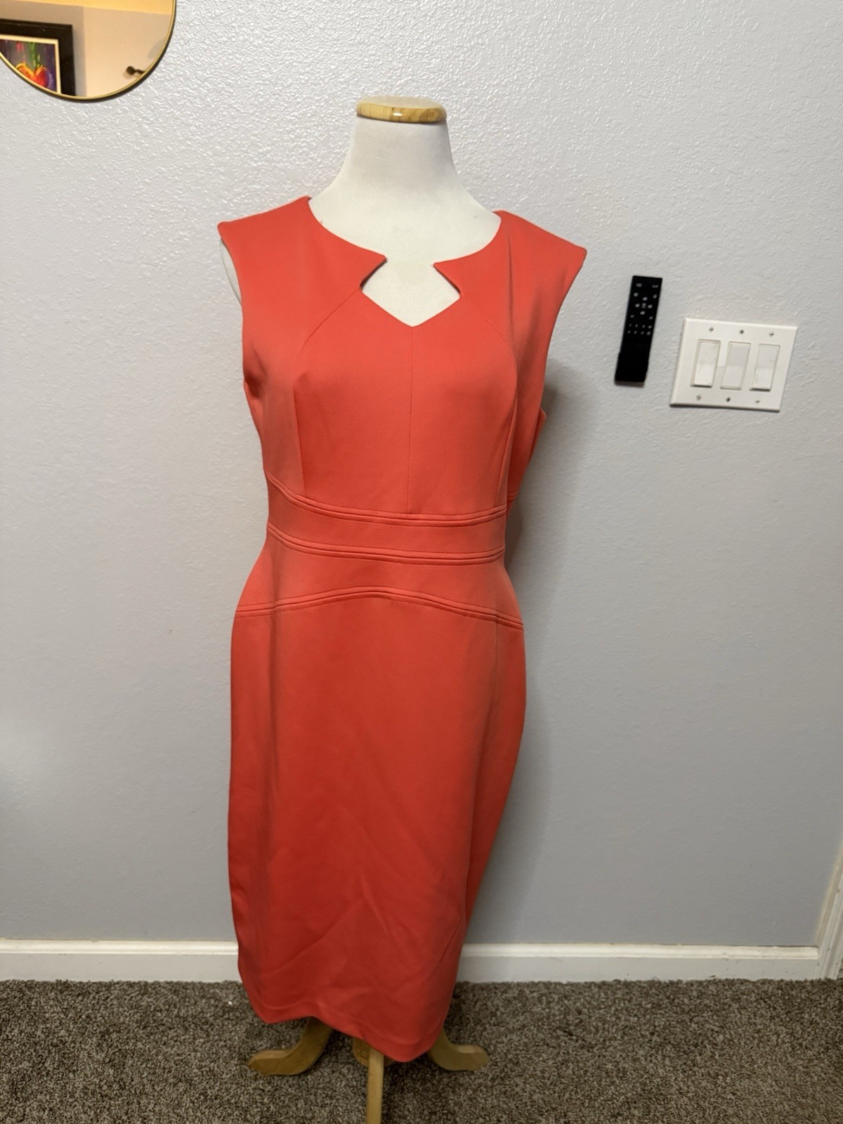 Ellen Tracy Women’s 12P Petite Coral Solid Sheath V-Neck Knee Dress Zip Back