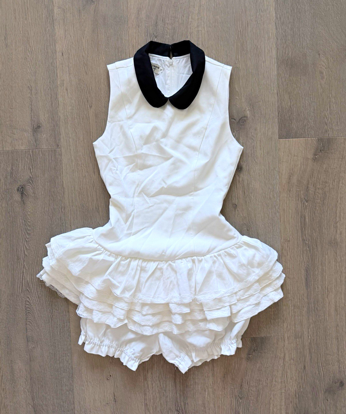 Vintage Style White Tiered Lace Skort Jumpsuit w/ Black Collar 🤍🖤
