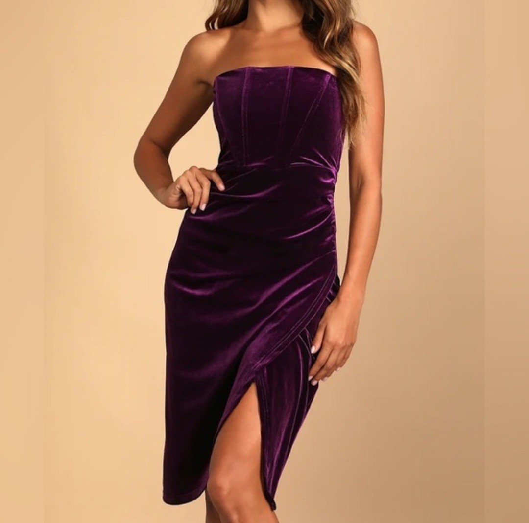 LULUS -Size M- Glamorous Celebrations Dark Purple Velvet Strapless Tulip Dress..