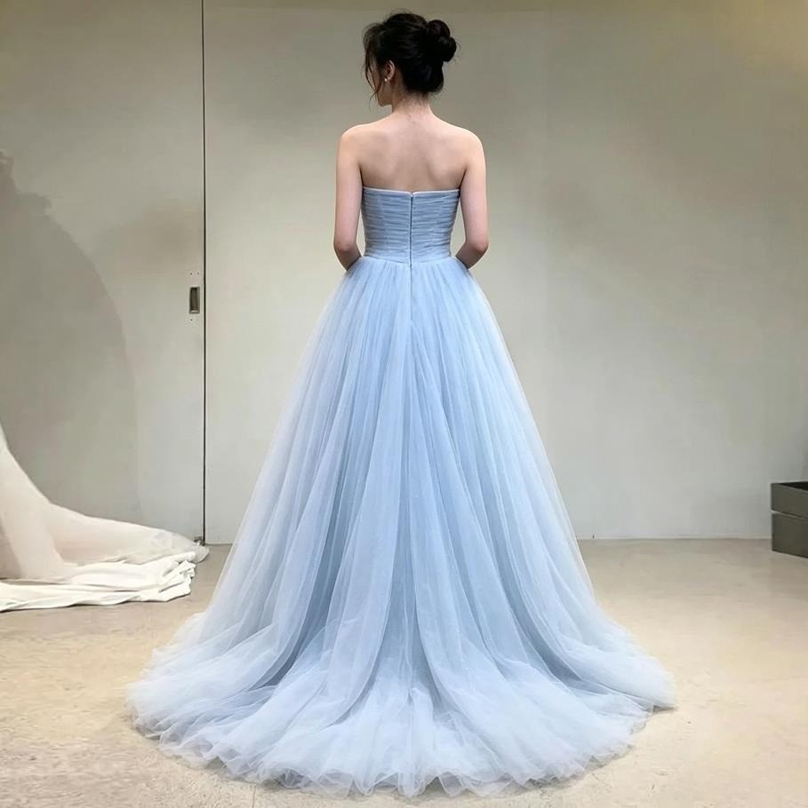 Blue chiffon sleeveless wedding dress with off shoulder layered evening gown